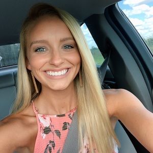 Meet your Posher, Kinley